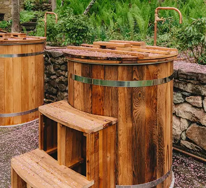cold plunge tub in backyard in utah